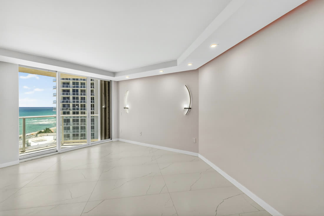 Bedroom with direct ocean view, Oceania II Unit 922