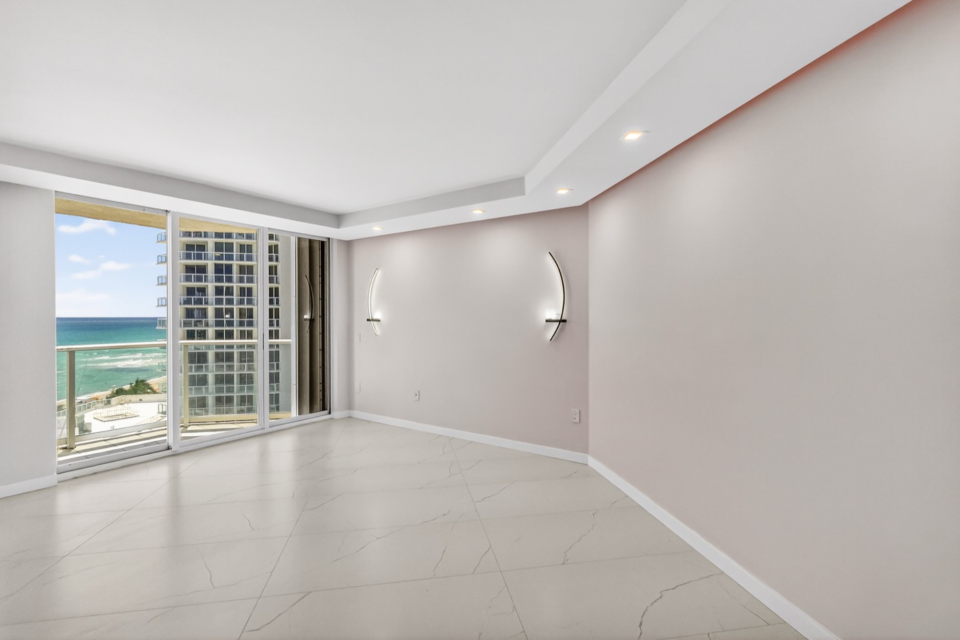 Bedroom with direct ocean view, Oceania II Unit 922